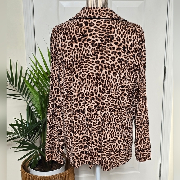 Soma Intimates Women’s Leopard Print Cool Nights Long-Sleeve Sleep Shirt Size L - Picture 2 of 6
